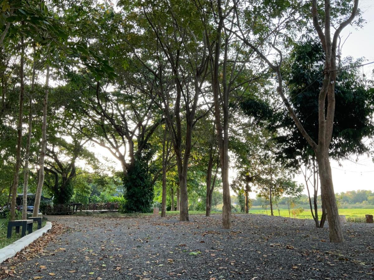 Baan Tonjaeng Resort Chai Nat Exteriör bild