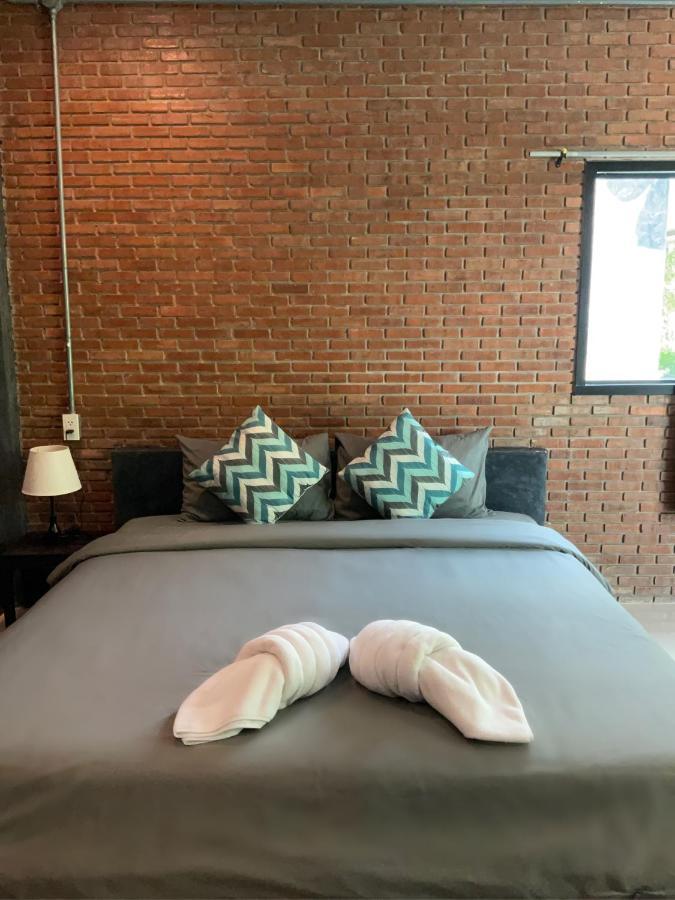 Baan Tonjaeng Resort Chai Nat Exteriör bild